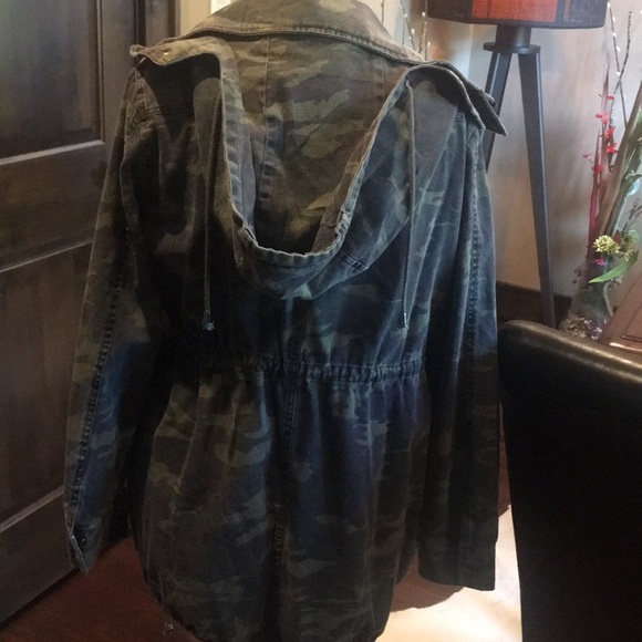 Ellison Jacket NEW with Tags super cute - Picture 3 of 8